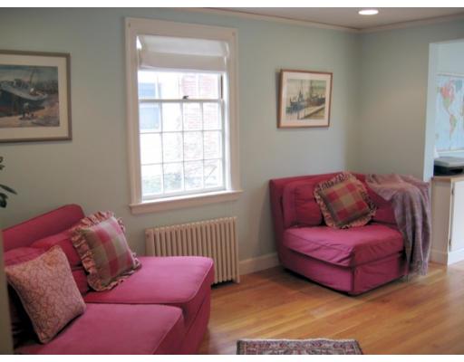 130 Hoover Road Needham, MA 02494 - Photo 9 of 11
