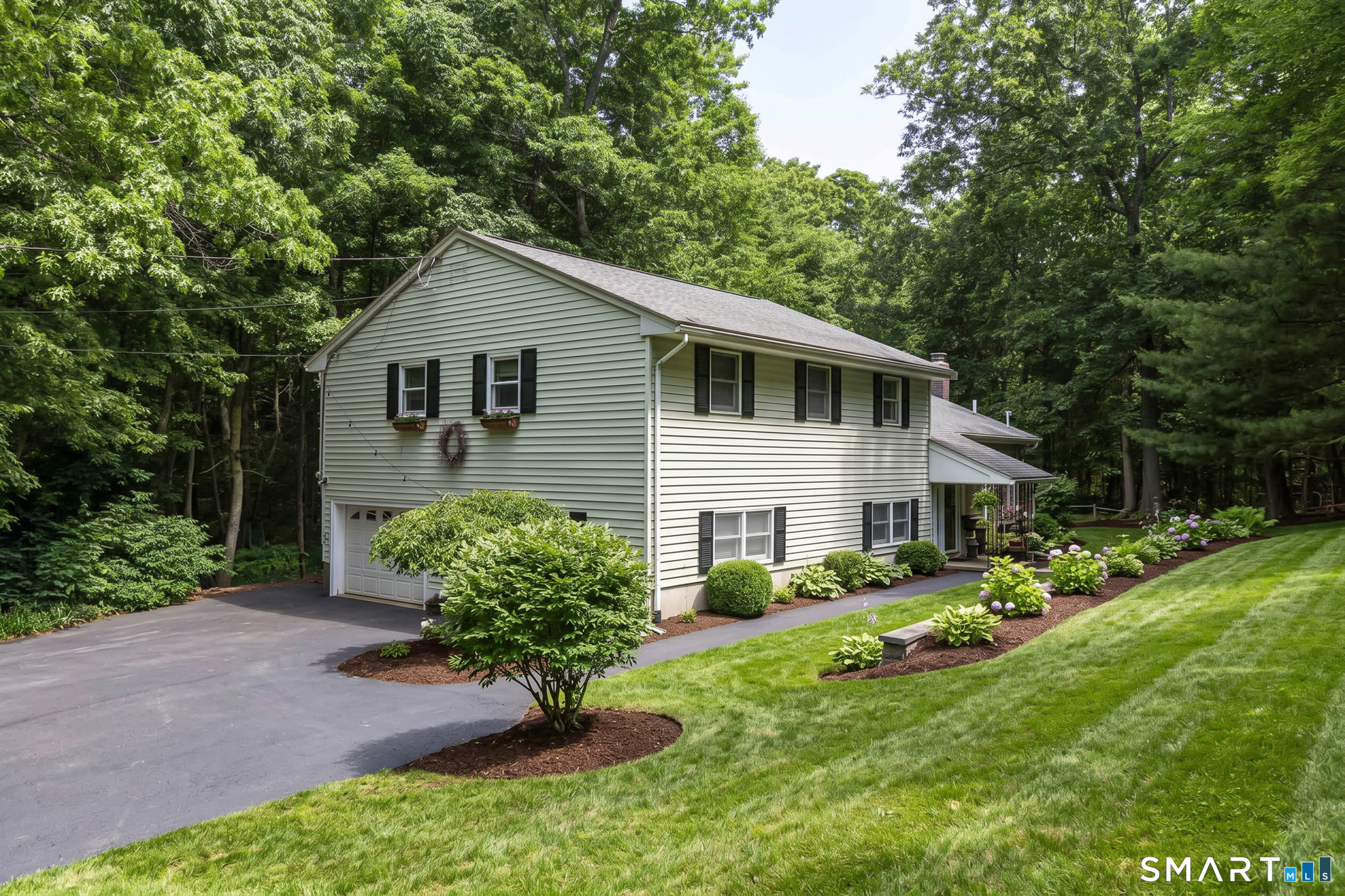 320 Three Mile Road Glastonbury, CT 06033 - Photo 2 of 39