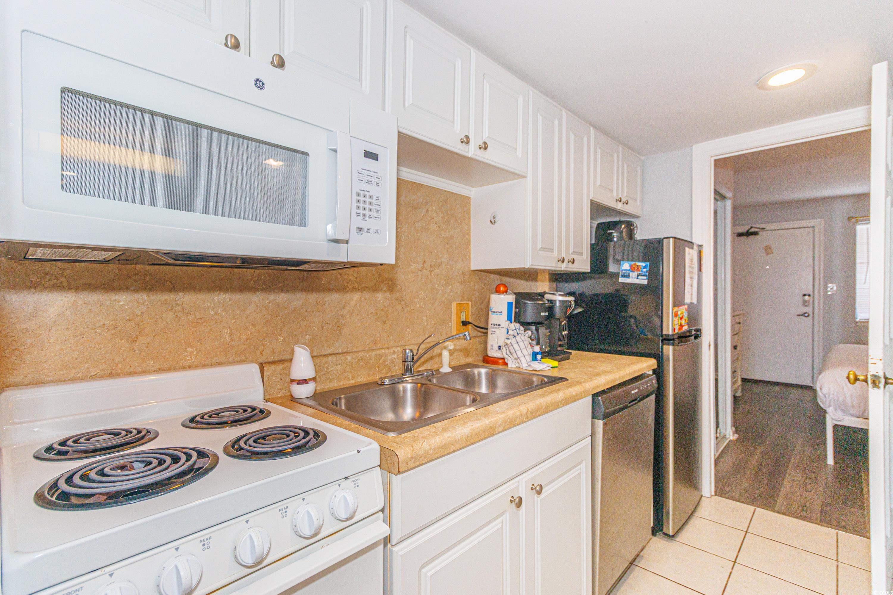 2001 South Ocean Boulevard, Unit 1103 Myrtle Beach, SC 29577 - Photo 12 of 35