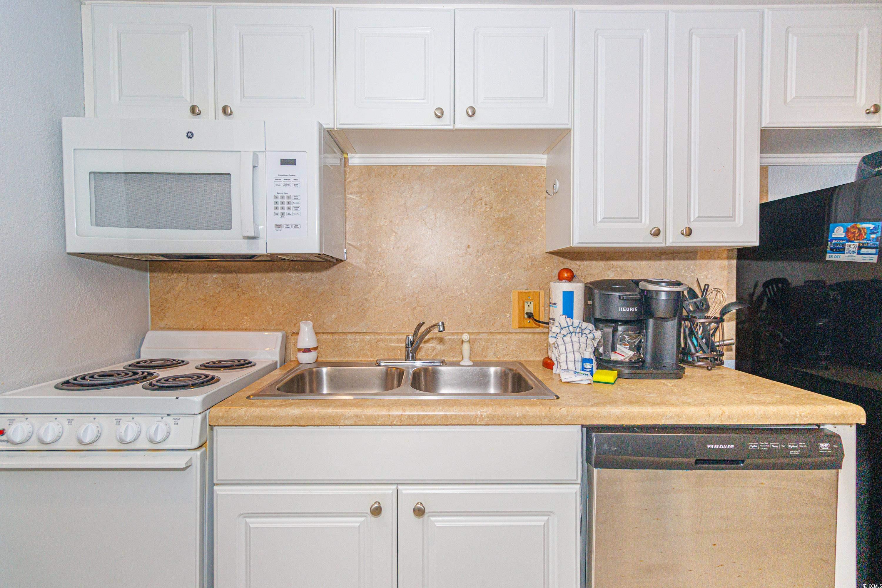 2001 South Ocean Boulevard, Unit 1103 Myrtle Beach, SC 29577 - Photo 20 of 35