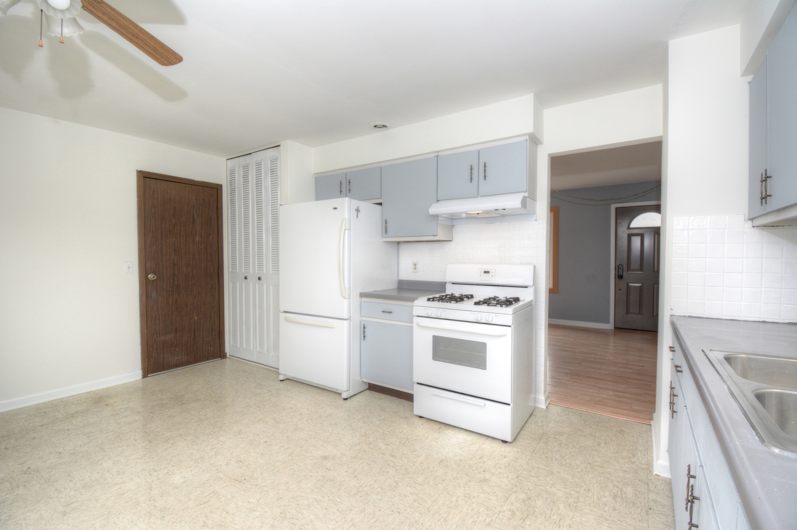 63 Eastfield Road Montgomery, IL 60538 - Photo 9 of 28
