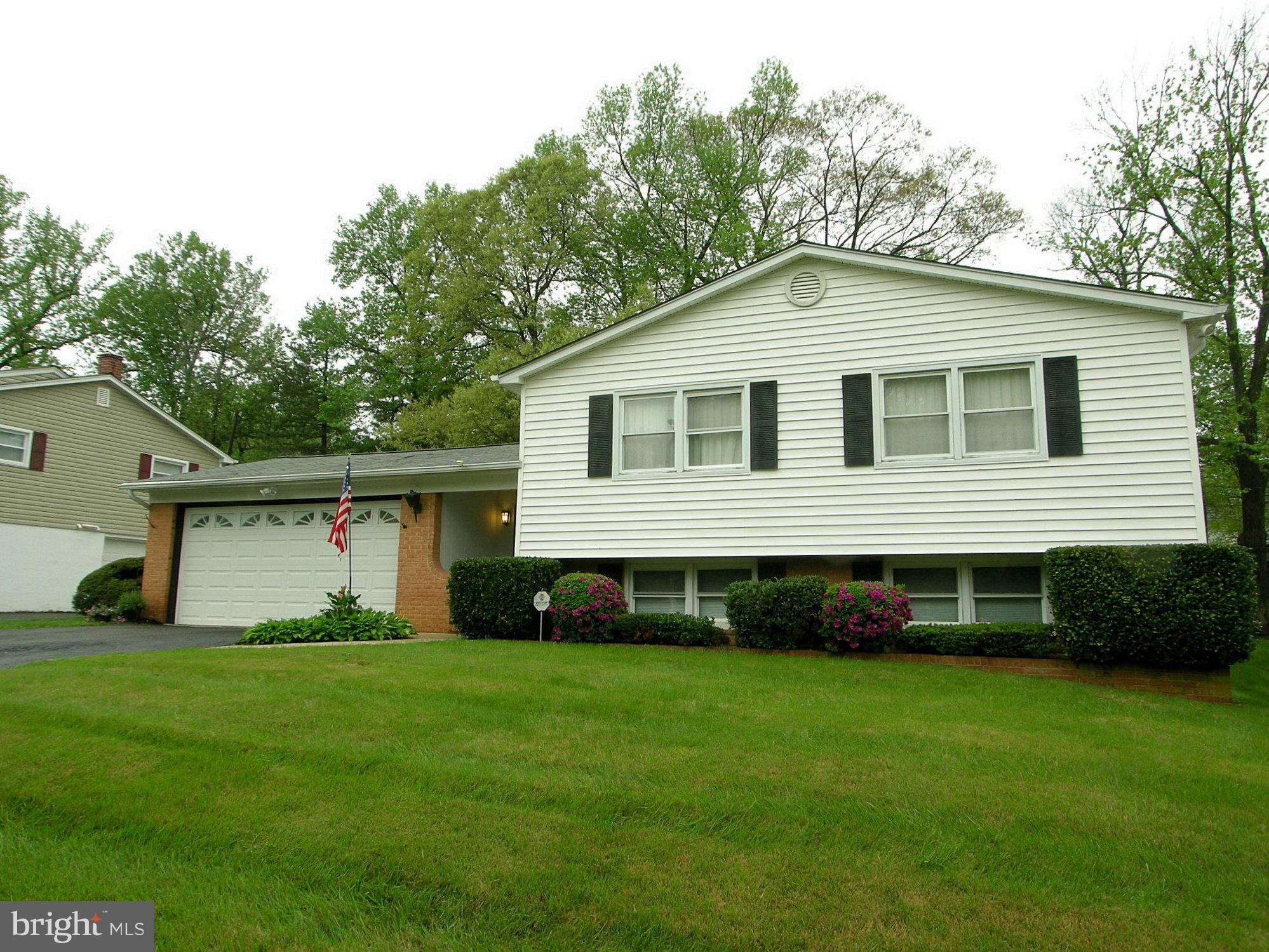 526 Maple Ridge Lane Odenton, MD 21113 - Photo 1 of 19 Exterior (Front)