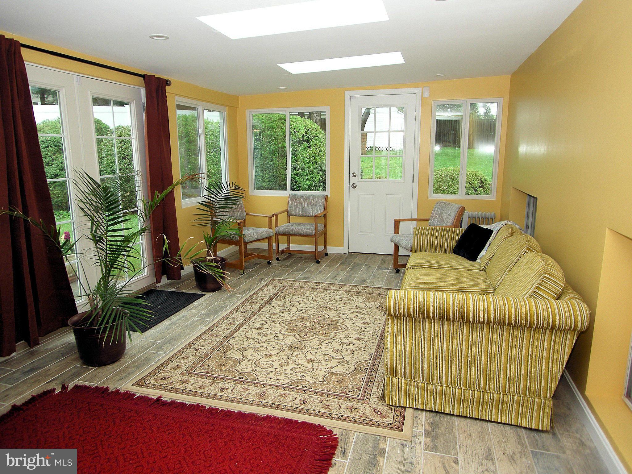 526 Maple Ridge Lane Odenton, MD 21113 - Photo 3 of 19 Sunroom