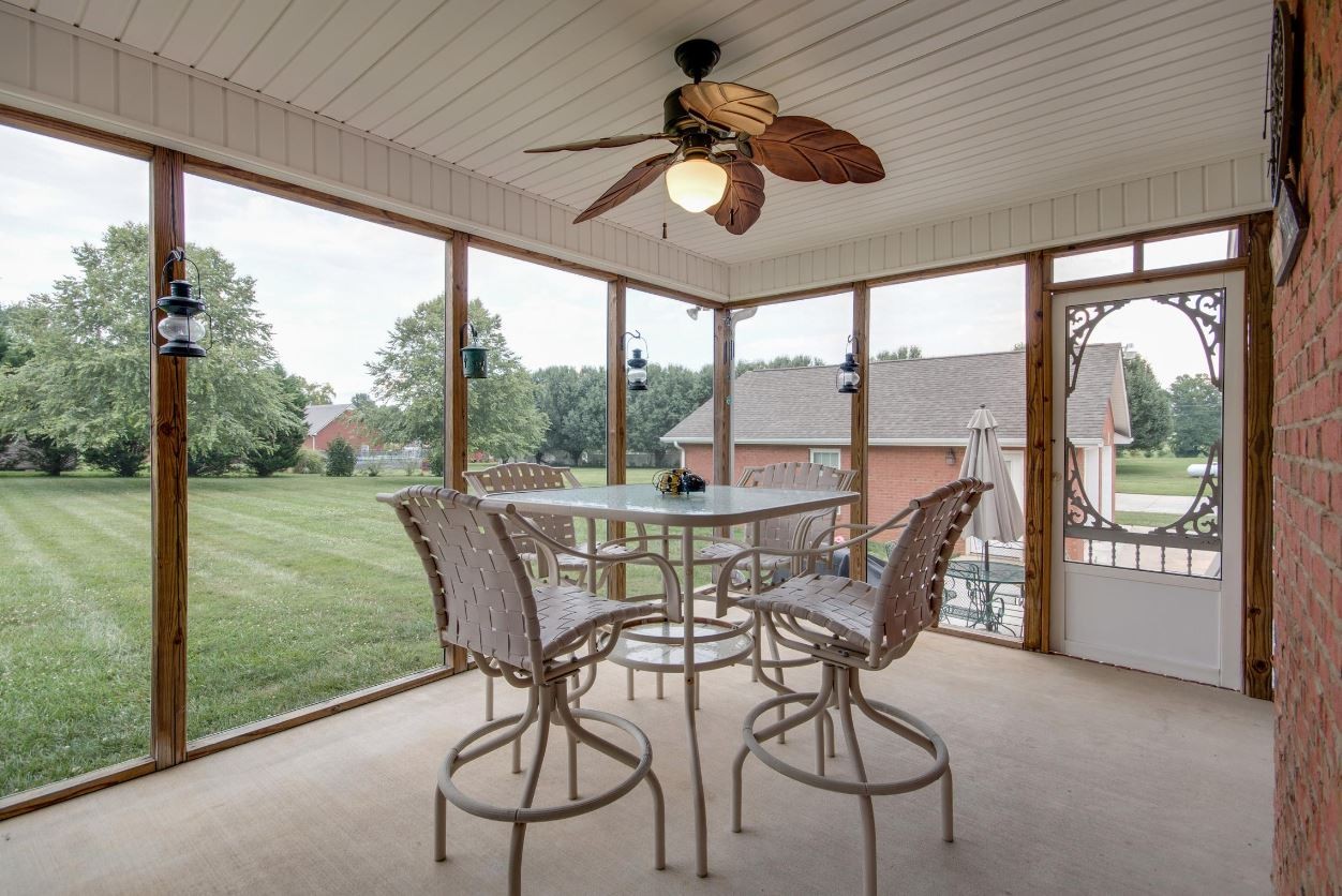 92 Freeman Court Winchester, TN 37398 - Photo 4 of 19 a view of a porch with furniture and a yard