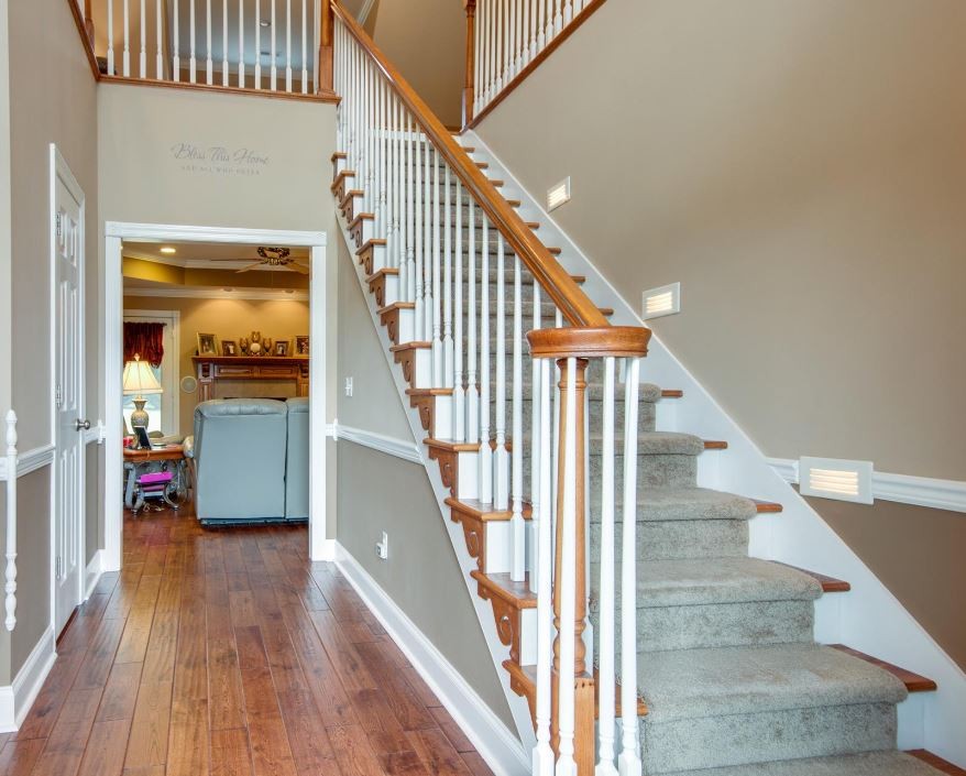 92 Freeman Court Winchester, TN 37398 - Photo 7 of 19 a view of entryway and hall with wooden floor