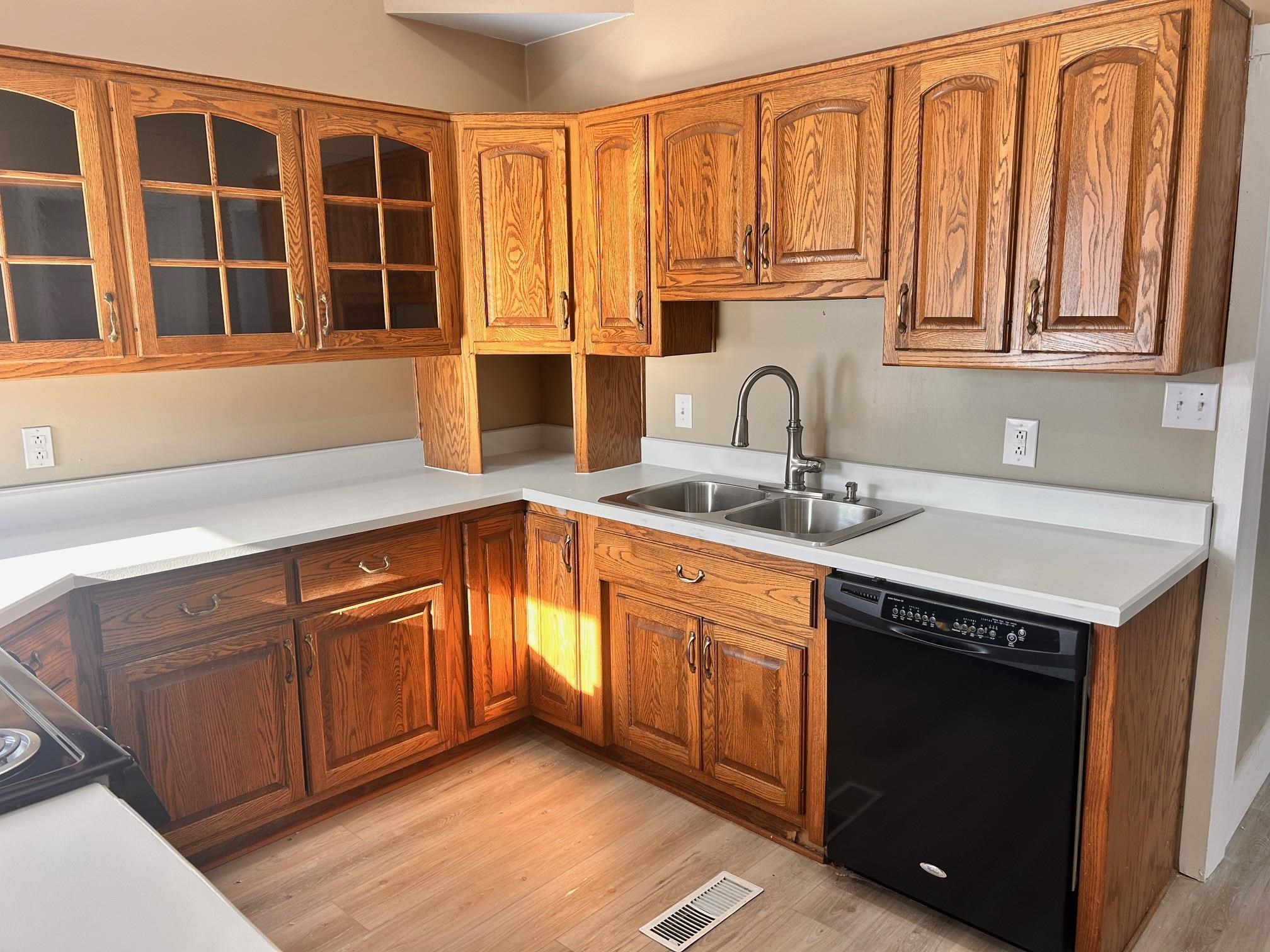 754 Mercer Avenue Decatur, IN 46733 - Photo 2 of 28