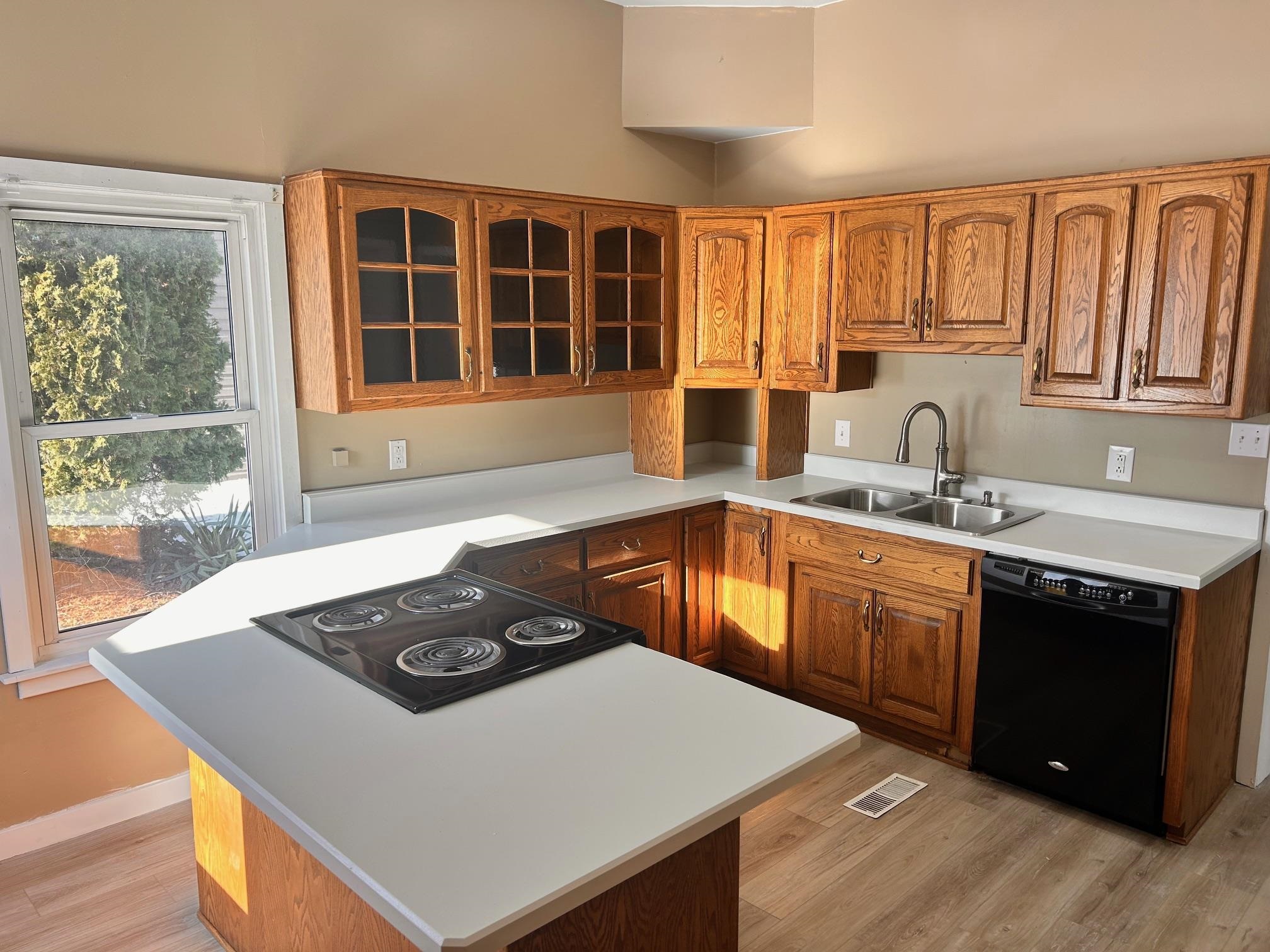 754 Mercer Avenue Decatur, IN 46733 - Photo 3 of 28