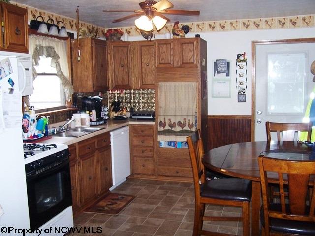 239 Teagarden Road Metz, WV 26585 - Photo 9 of 18 Gallery Image 9