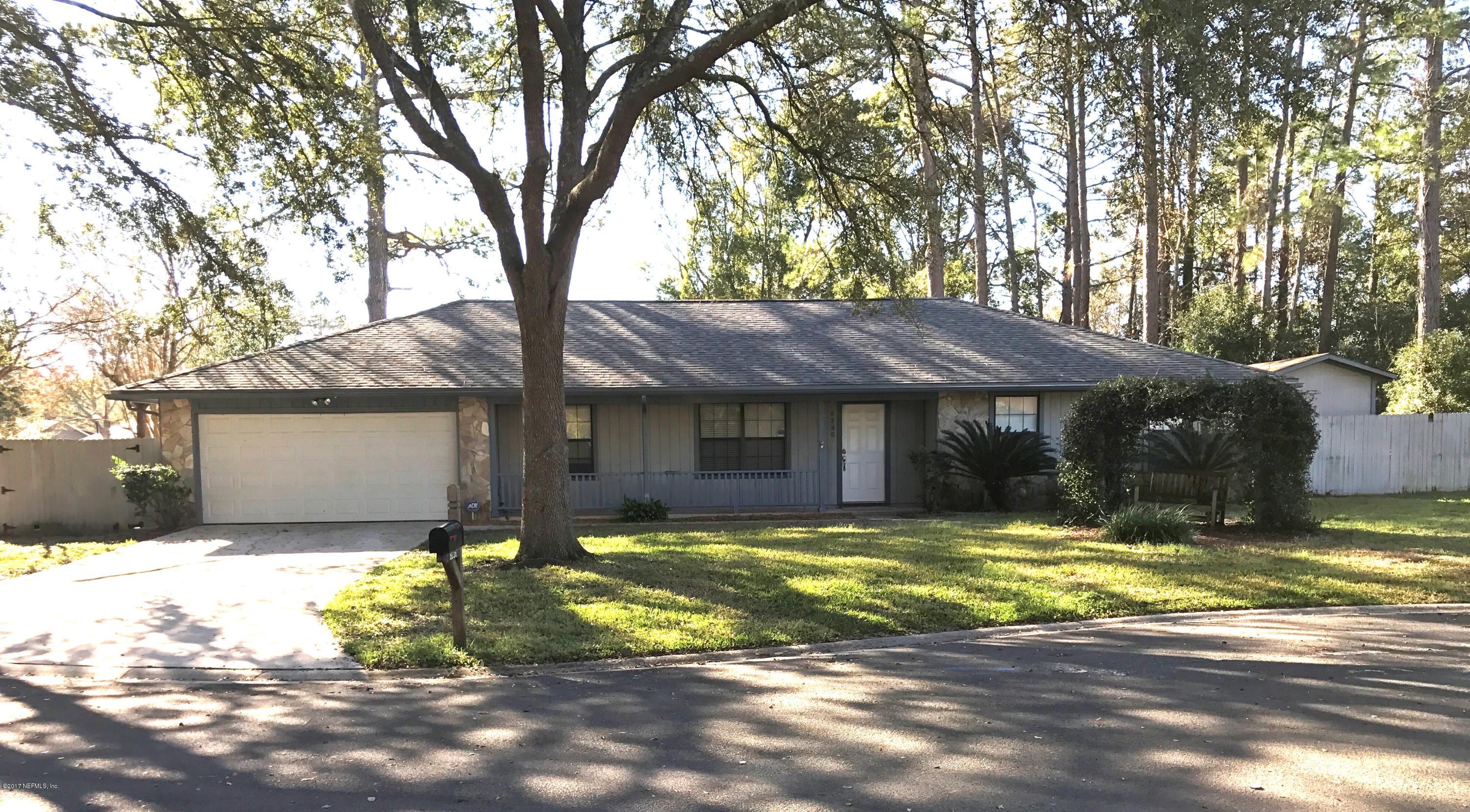 8236 Crosswind Road Jacksonville, FL 32244 - Photo 1 of 34 FRONT OF HOUSE