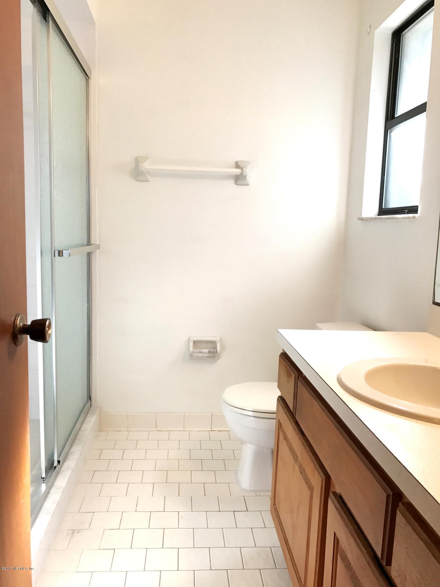 8236 Crosswind Road Jacksonville, FL 32244 - Photo 14 of 34 MASTER BATHROOM VIEW 1