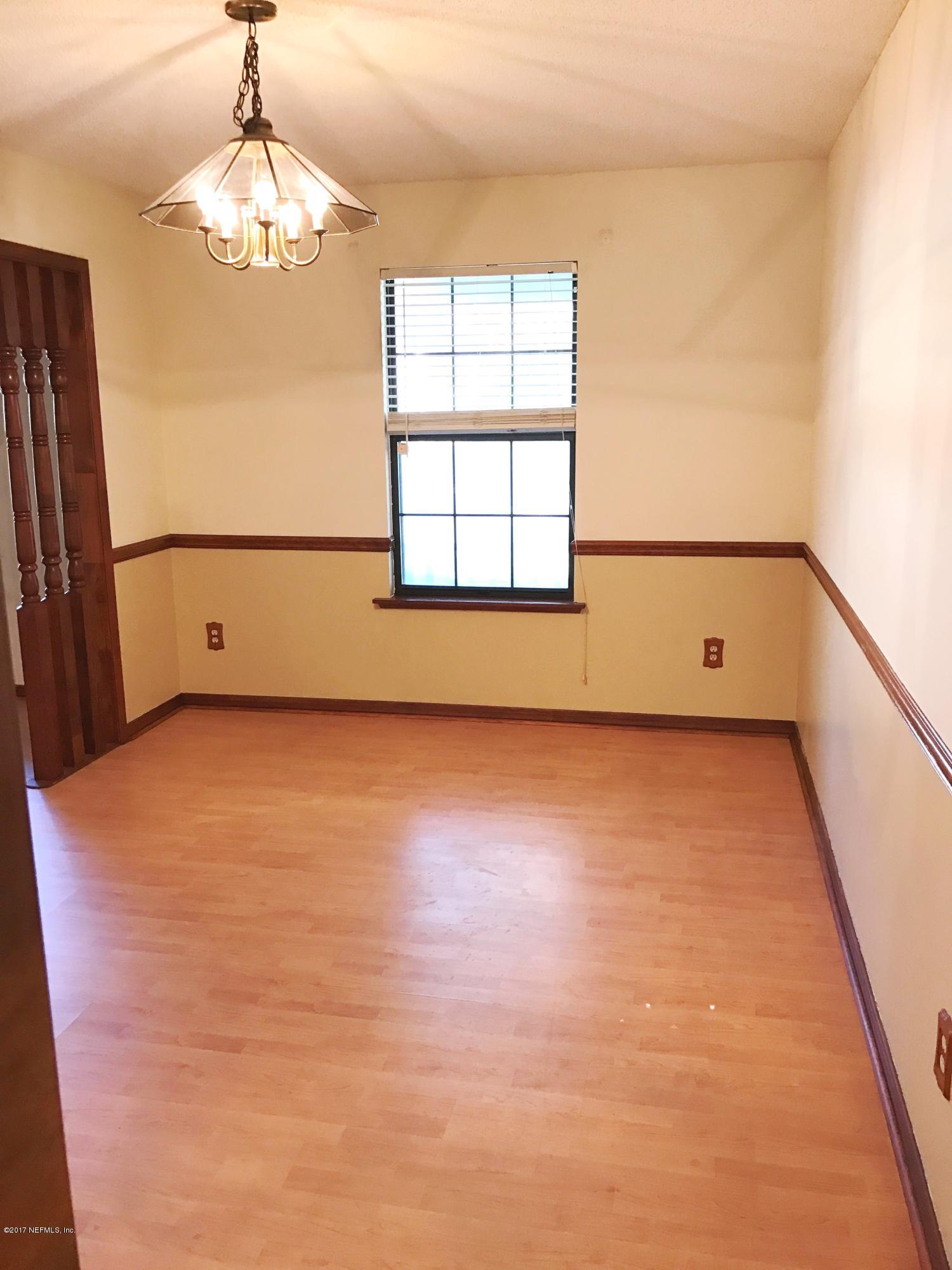 8236 Crosswind Road Jacksonville, FL 32244 - Photo 7 of 34 DINING ROOM