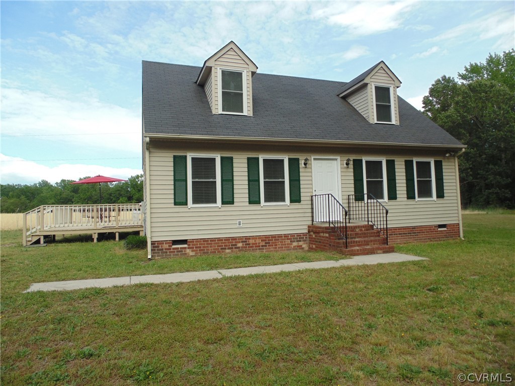 1054 Moorefield Road West Point, VA 23181 - Photo 4 of 39 Gallery Image 4