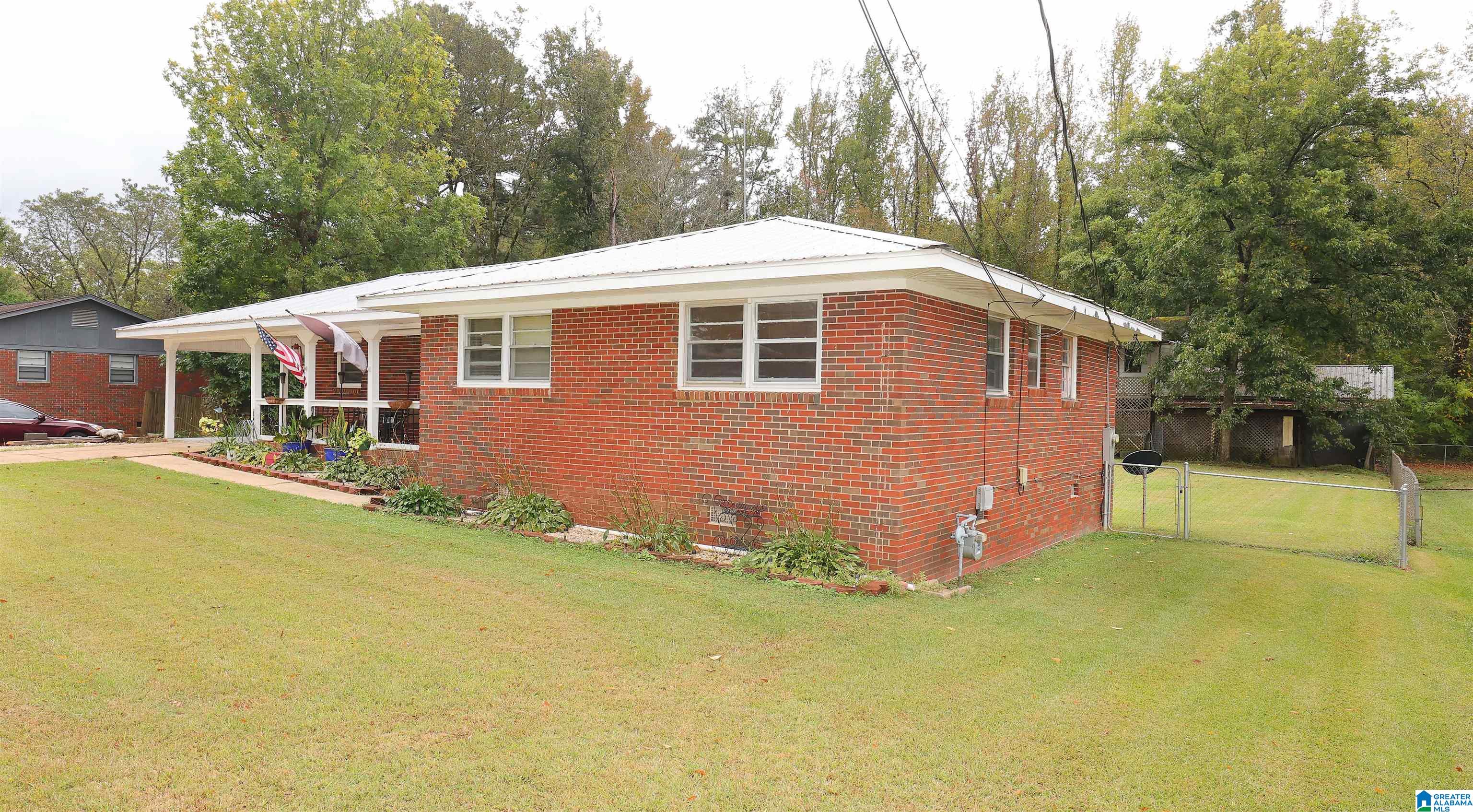 806 Alexandria Road Weaver, AL 36277 - Photo 4 of 36
