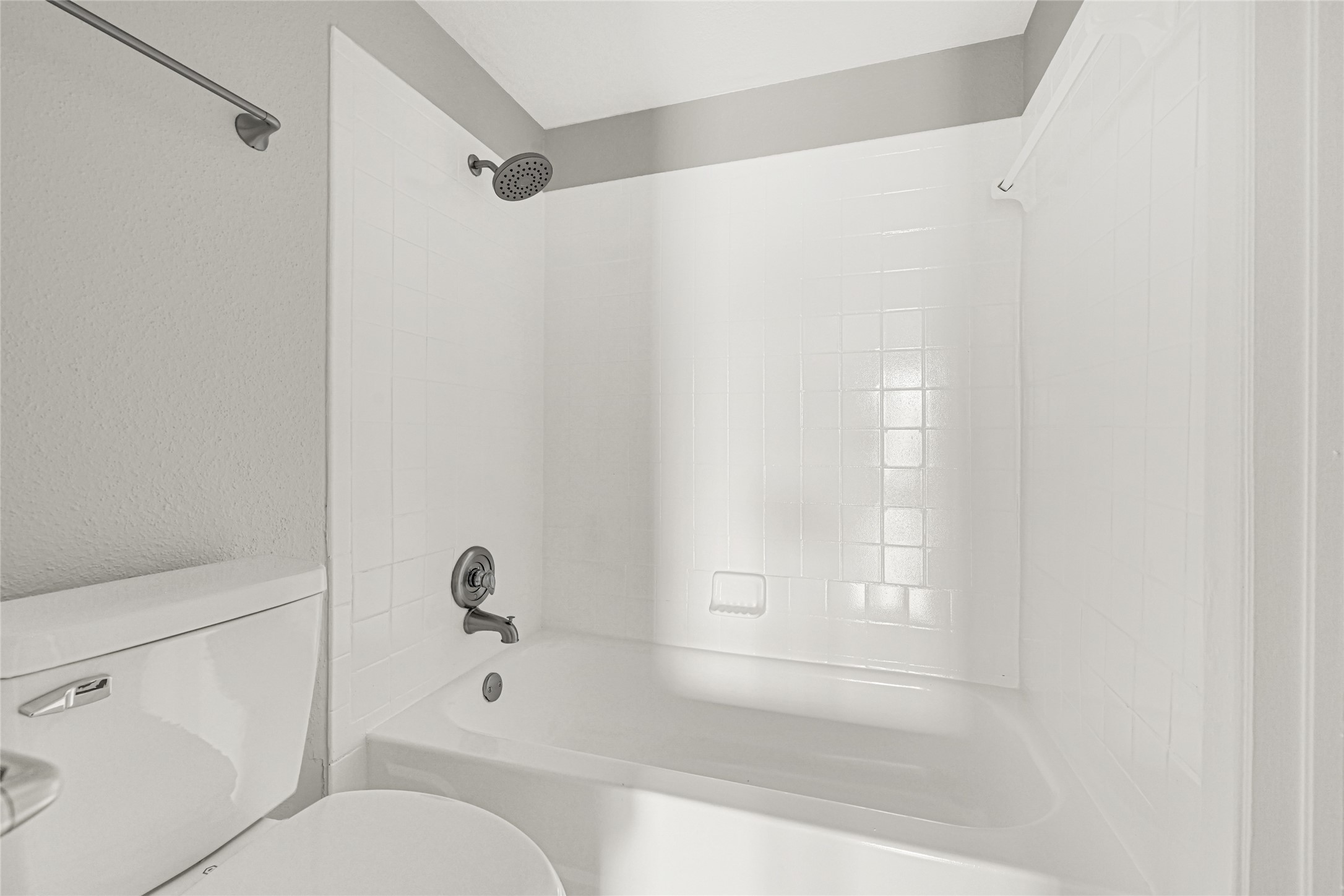 1516 Bay Area Boulevard, Unit R6 Houston, TX 77058 - Photo 16 of 21