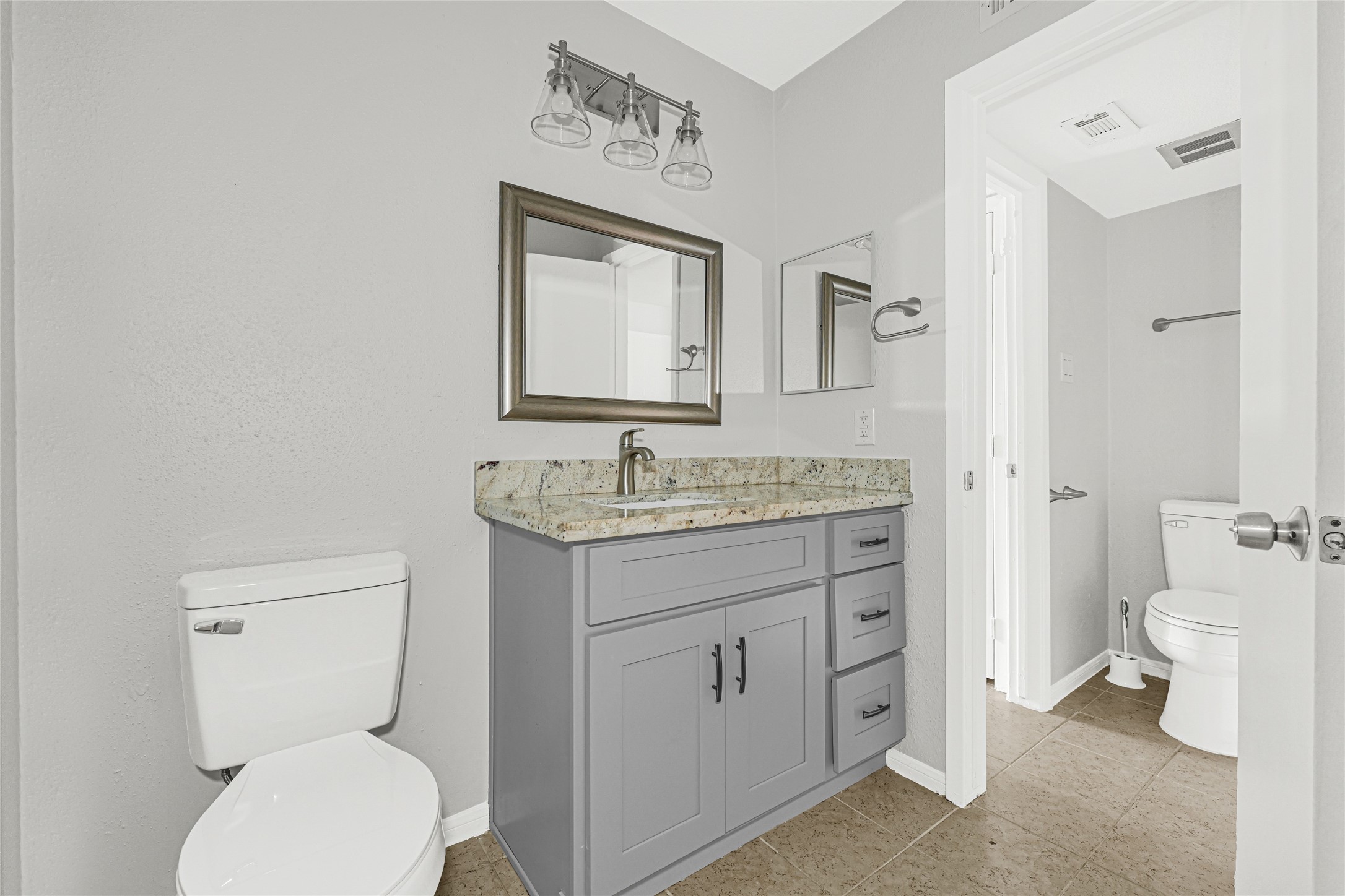 1516 Bay Area Boulevard, Unit R6 Houston, TX 77058 - Photo 17 of 21