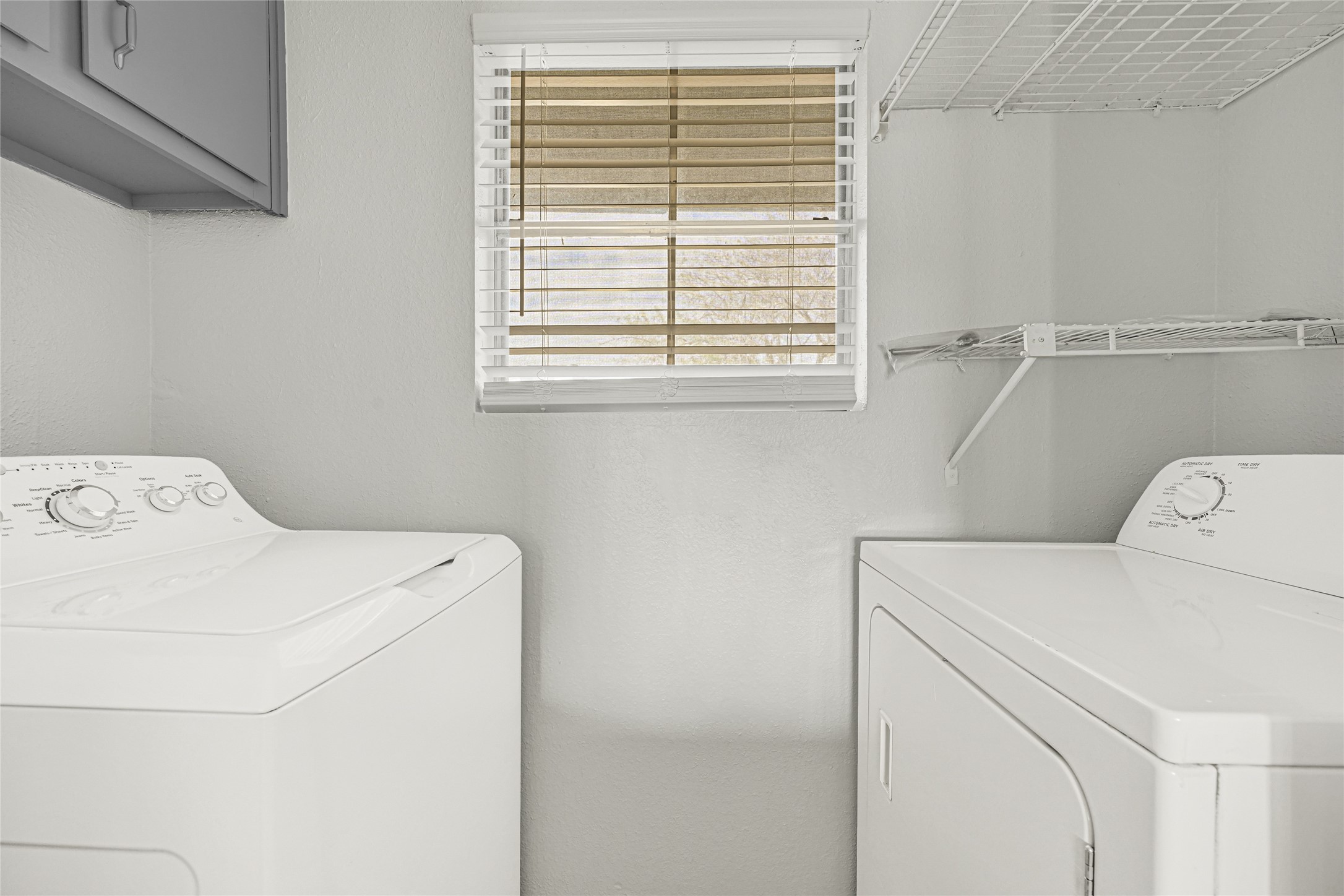 1516 Bay Area Boulevard, Unit R6 Houston, TX 77058 - Photo 8 of 21