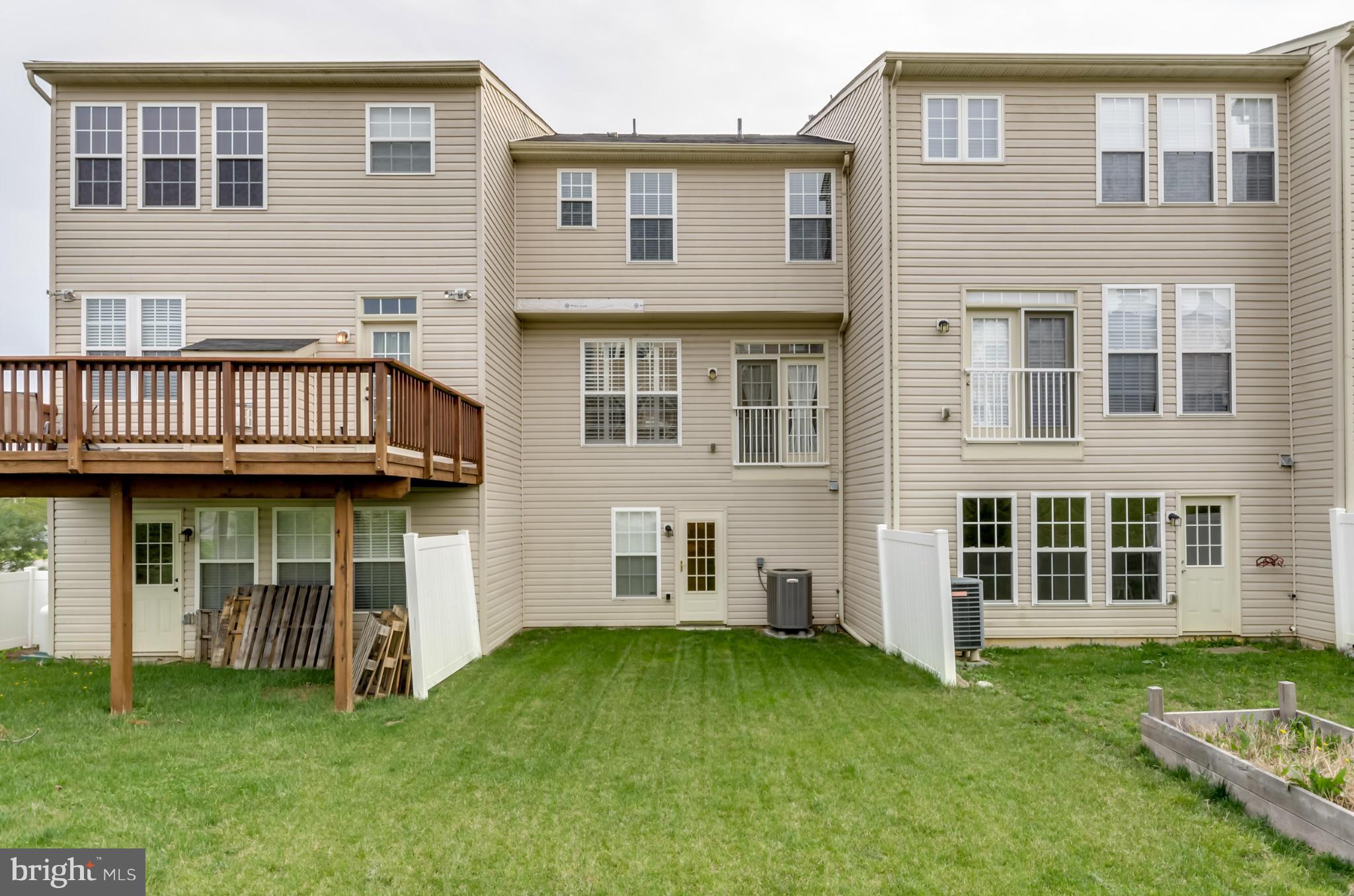 14 Streamside Place Falling Waters, WV 25419 - Photo 11 of 29 Exterior (Rear)