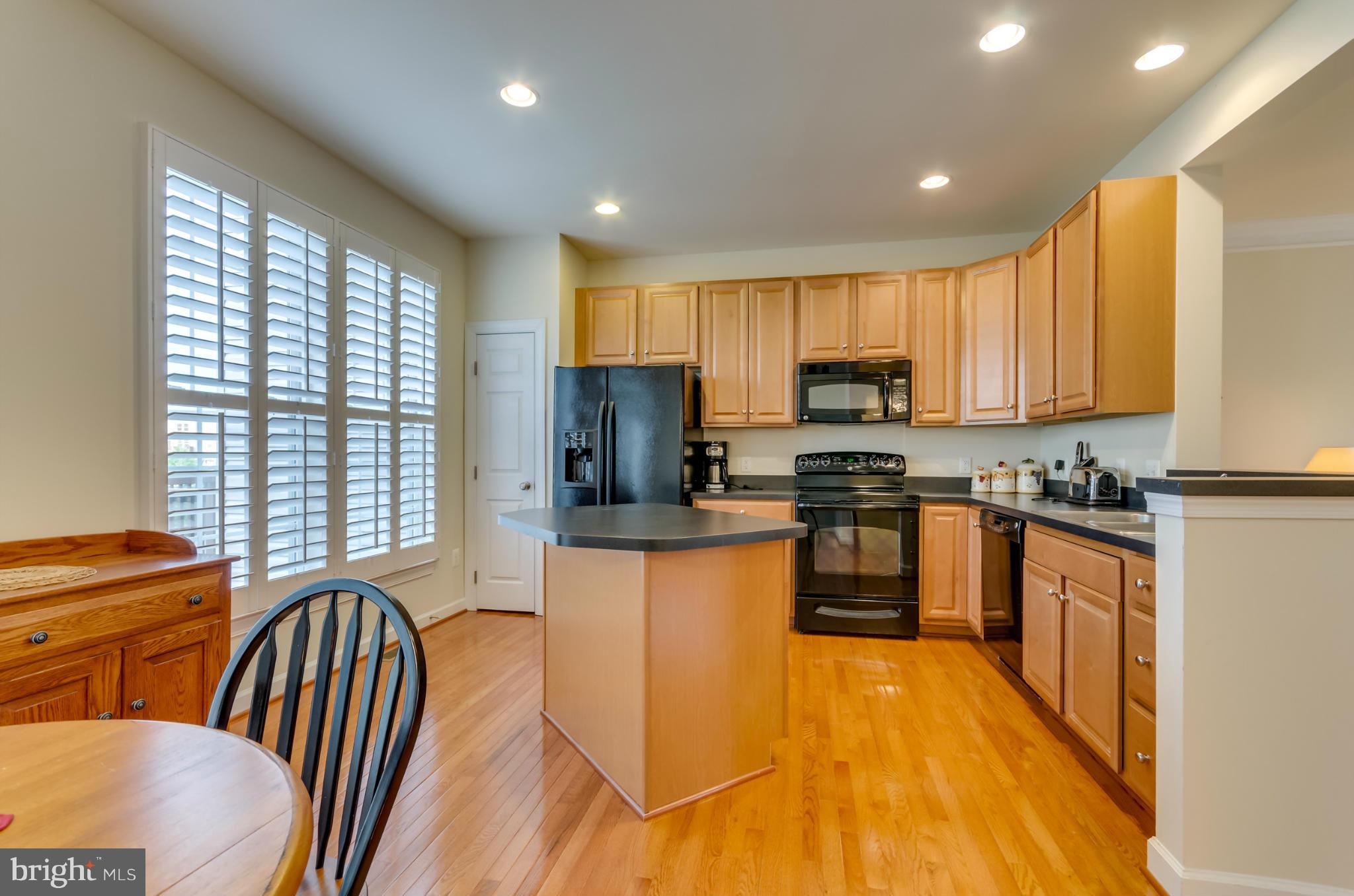 14 Streamside Place Falling Waters, WV 25419 - Photo 15 of 29 Kitchen