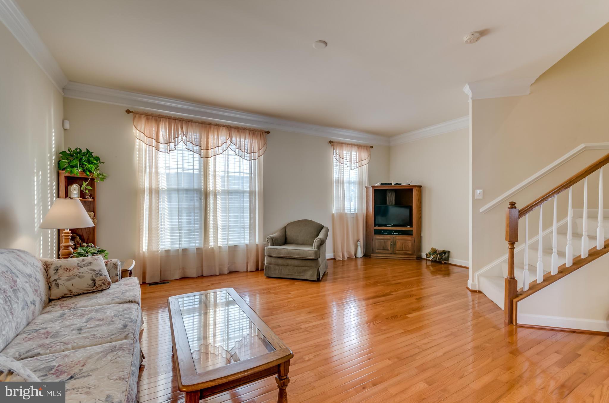 14 Streamside Place Falling Waters, WV 25419 - Photo 4 of 29 Living Room
