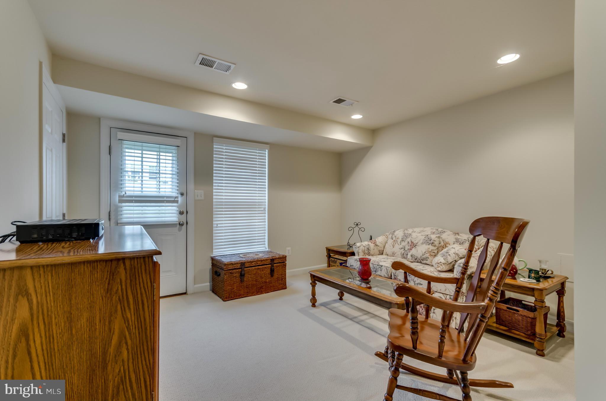 14 Streamside Place Falling Waters, WV 25419 - Photo 8 of 29 Family Room