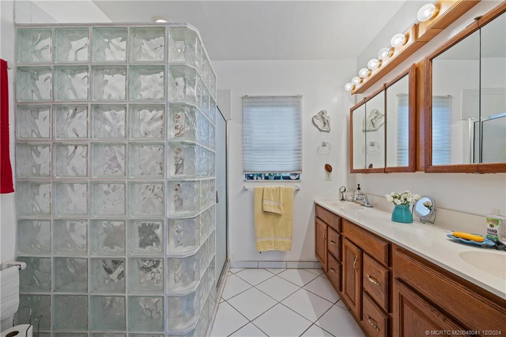 901 Northwest Terrace Road Stuart, FL 34994 - Photo 21 of 38 Gallery Image 21