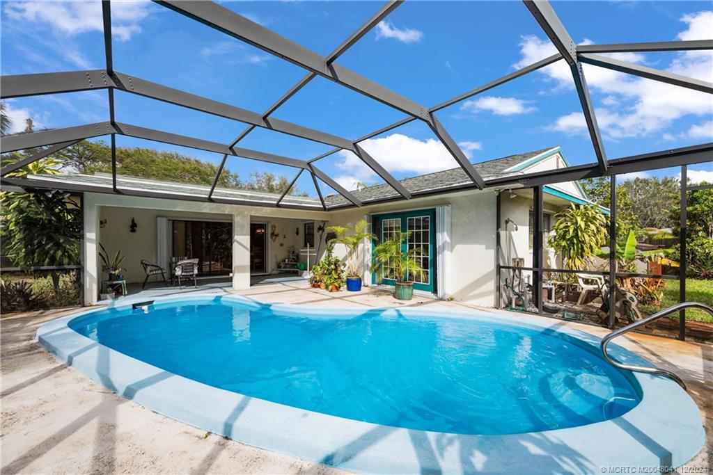 901 Northwest Terrace Road Stuart, FL 34994 - Photo 3 of 38 Gallery Image 3