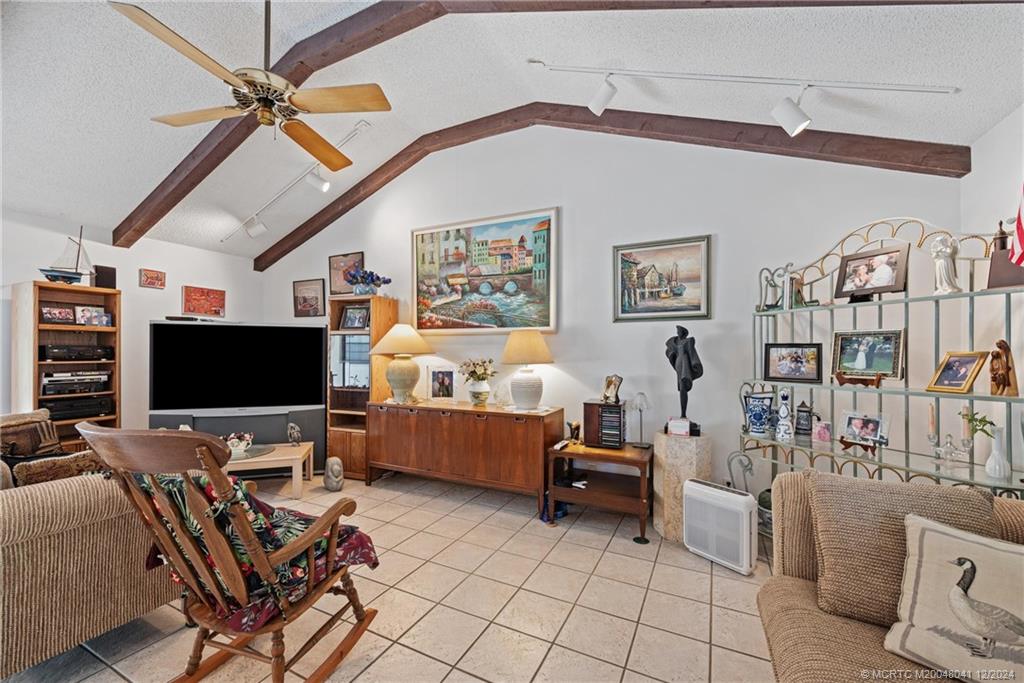 901 Northwest Terrace Road Stuart, FL 34994 - Photo 9 of 38 Gallery Image 9