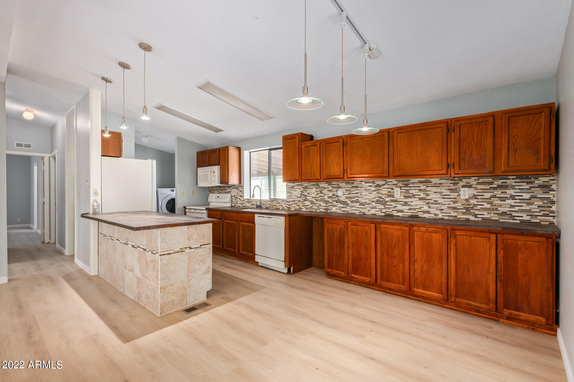3901 East Pinnacle Peak Road, Unit 19 Phoenix, AZ 85050 - Photo 7 of 28 0013-10 - Pinnacle Peak