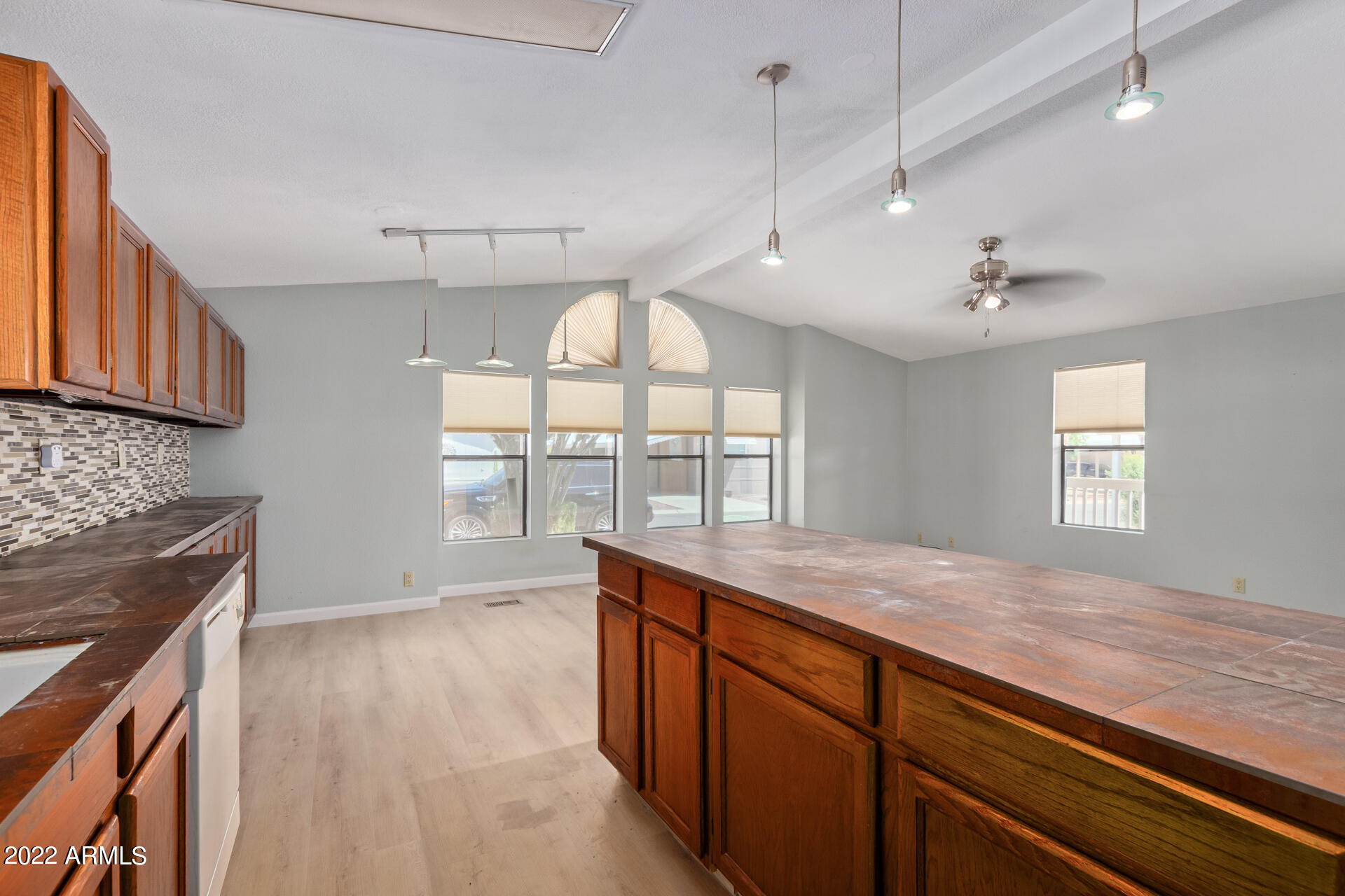 3901 East Pinnacle Peak Road, Unit 19 Phoenix, AZ 85050 - Photo 10 of 28 0016-13 - Pinnacle Peak