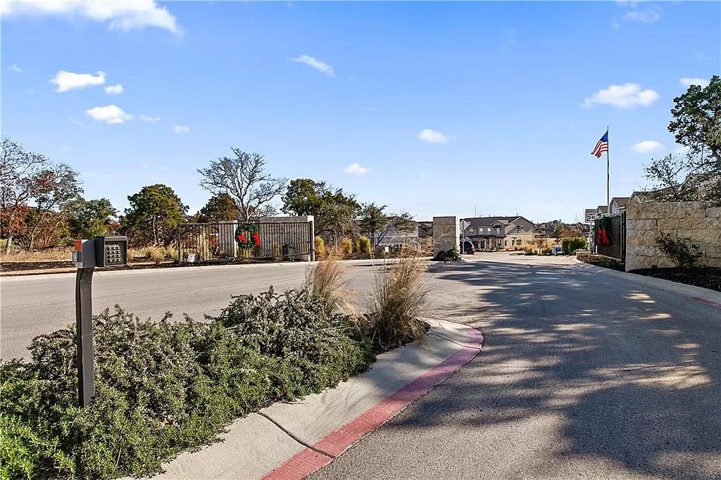 2121 Local Rebel Street Leander, TX 78641 - Photo 22 of 32 Gated community