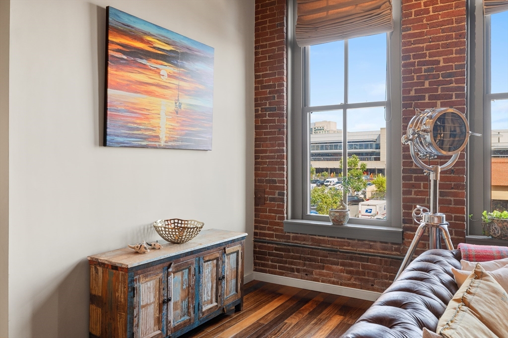 35 Channel Center Street, Unit 210 Boston, MA 02210 - Photo 14 of 32
