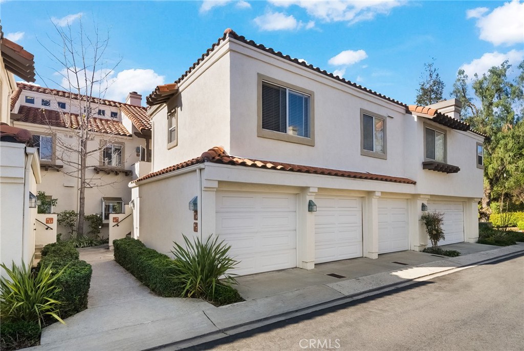 7 Brisa Ribera Rancho Santa Margarita, CA 92688 - Photo 2 of 44