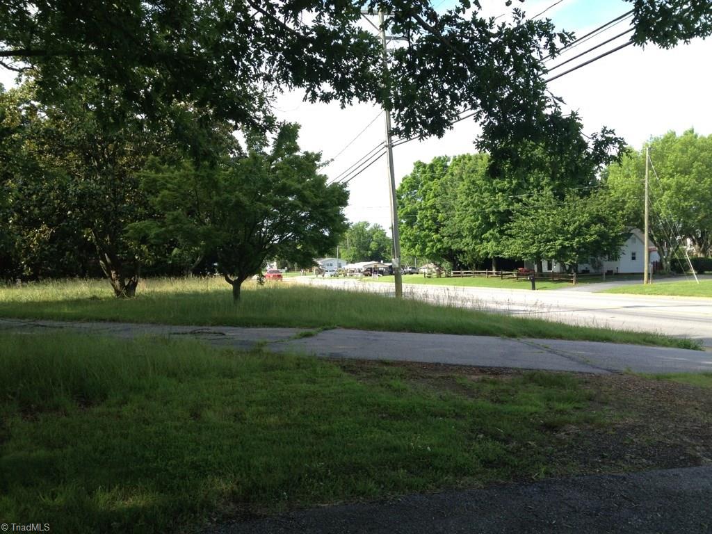 108 Sparta Road North Wilkesboro, NC 28659 - Photo 7 of 9