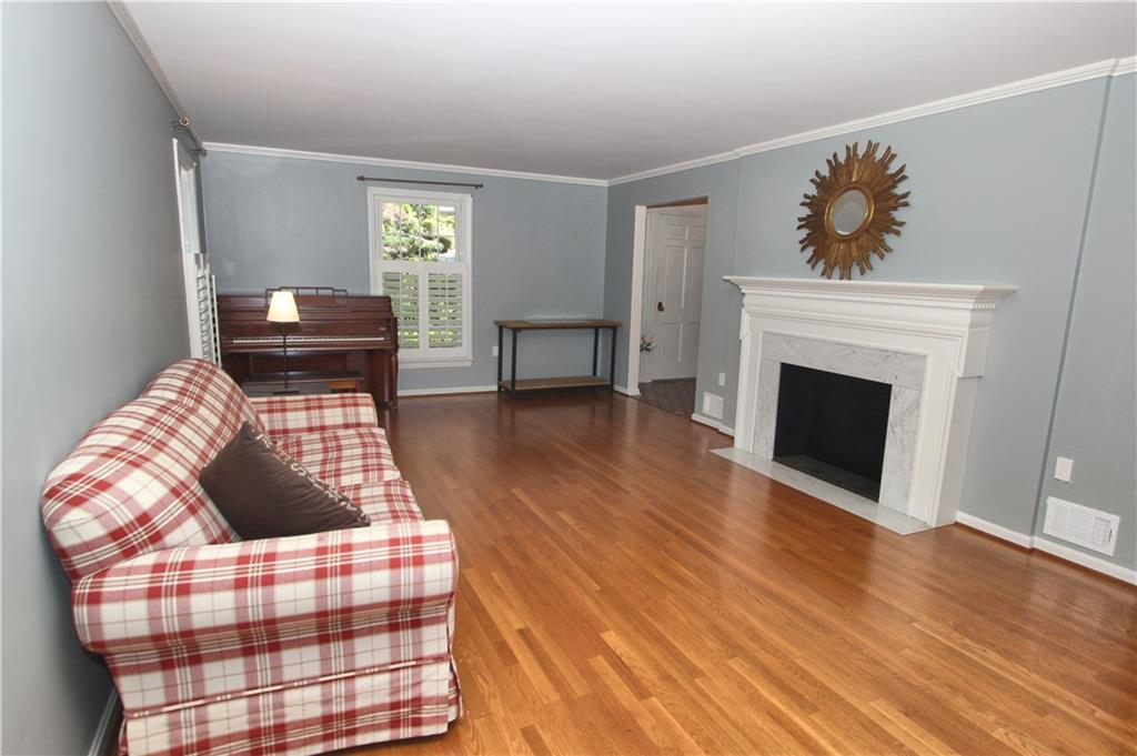 172 Boxfield Road Pittsburgh, PA 15241 - Photo 12 of 25 Gallery Image 12