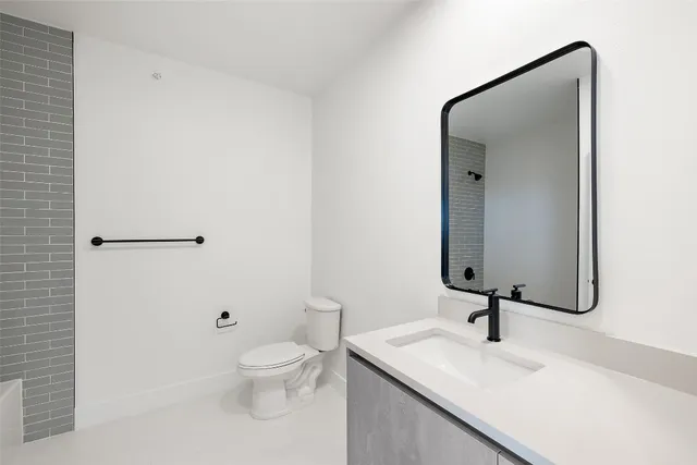 $2,795 | 4315 South Congress Avenue, Unit 532, Austin, TX 78745