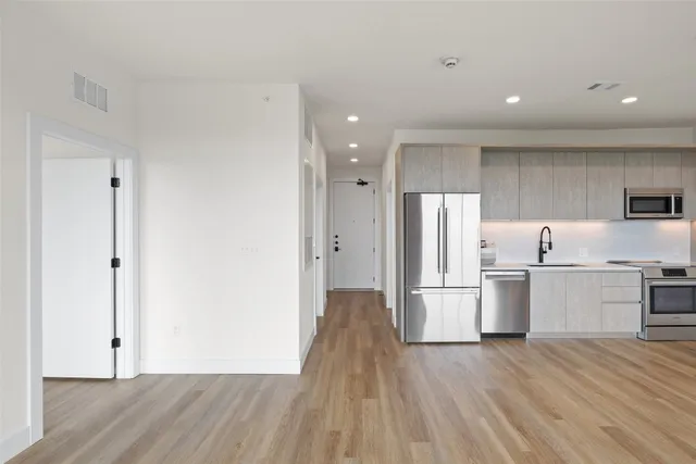 $2,795 | 4315 South Congress Avenue, Unit 532, Austin, TX 78745