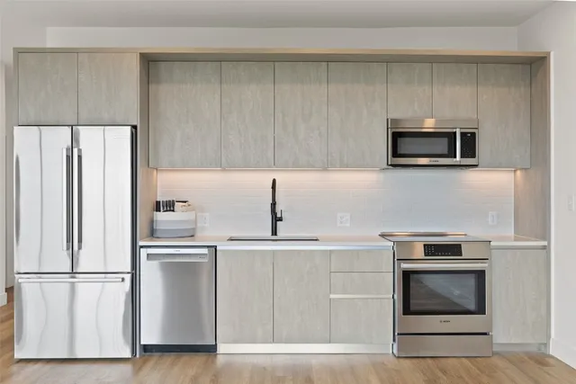 $2,795 | 4315 South Congress Avenue, Unit 532, Austin, TX 78745