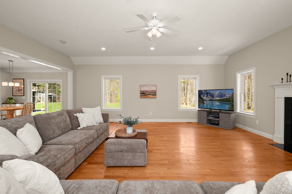 261 Ipswich Road Boxford, MA 01921 - Photo 14 of 42