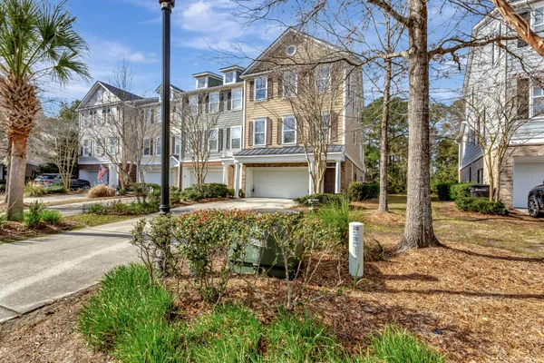 $4,450 | 147 Palm Cove Way, Mount Pleasant, SC 29466