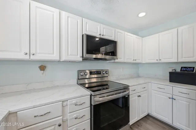 $360,000 | 9 Spanish Moss Drive, Beaufort, SC 29907