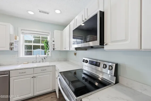 $360,000 | 9 Spanish Moss Drive, Beaufort, SC 29907