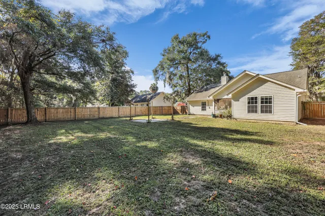 $360,000 | 9 Spanish Moss Drive, Beaufort, SC 29907