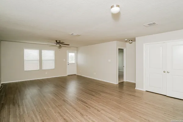 $1,525 | 1936 Heather Glen Drive, New Braunfels, TX 78130