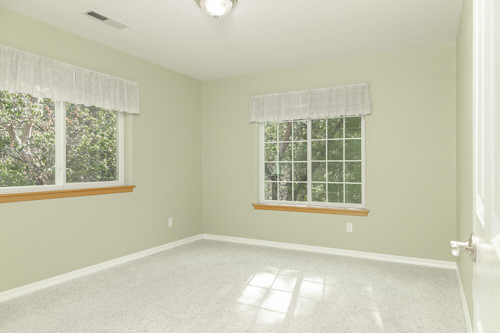 178 Incline Drive Grants Pass, OR 97527 - Photo 21 of 49 21