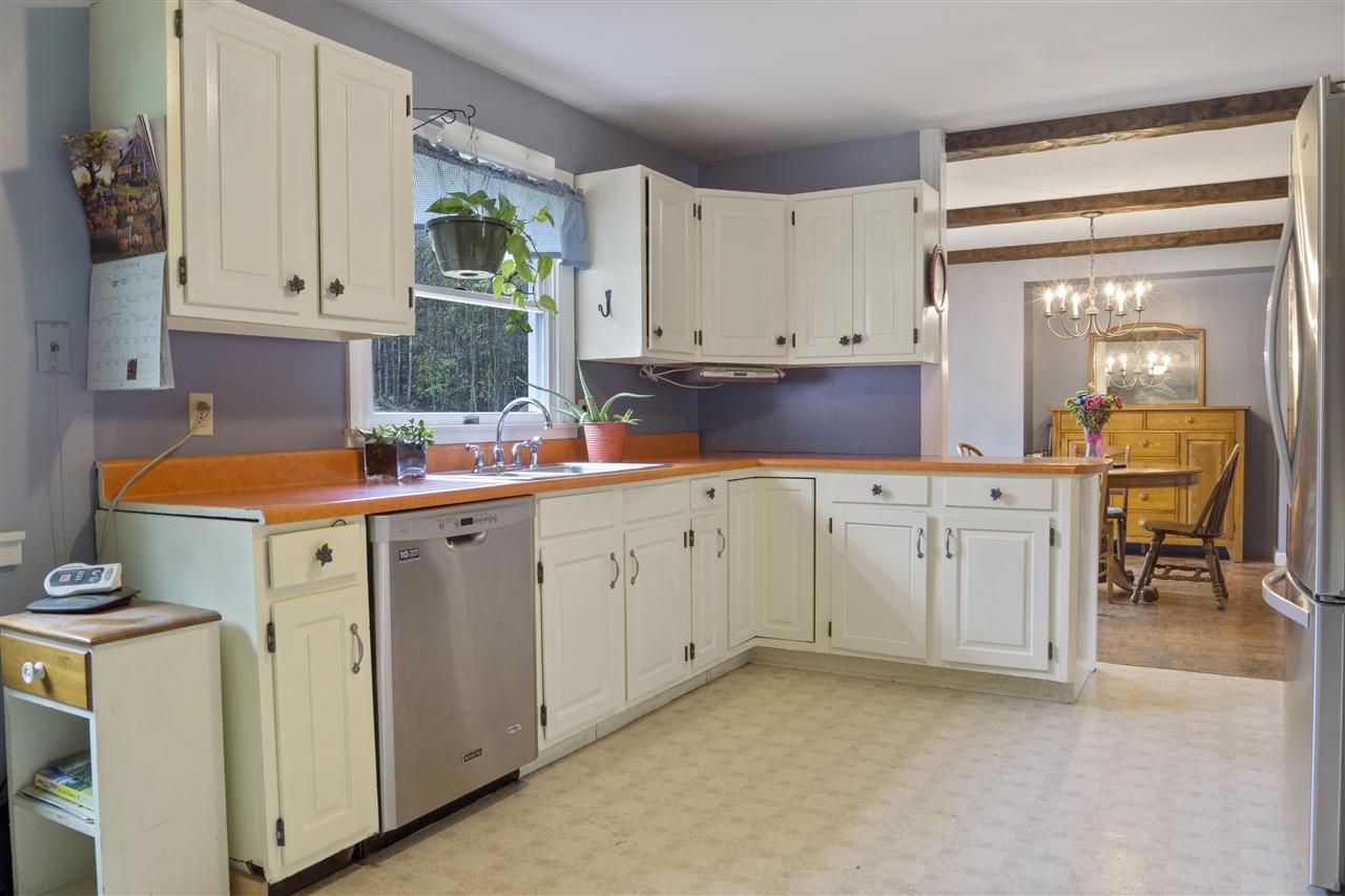 47 Bradford Road Sunapee, NH 03782 - Photo 11 of 34 Gallery Image 11