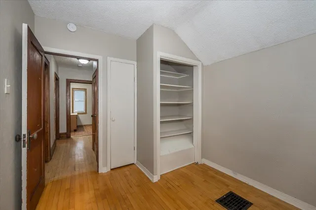 $195,000 | 2004 Lamborn Avenue, Superior, WI 54880