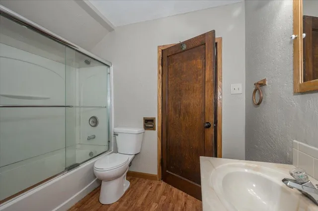 $195,000 | 2004 Lamborn Avenue, Superior, WI 54880