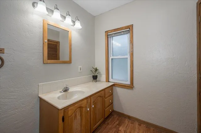 $195,000 | 2004 Lamborn Avenue, Superior, WI 54880