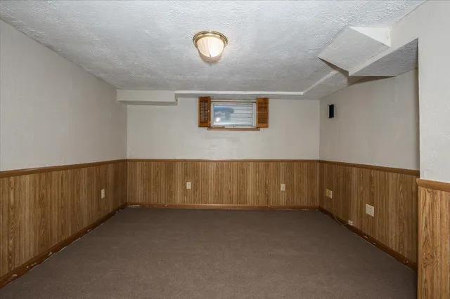 $195,000 | 2004 Lamborn Avenue, Superior, WI 54880