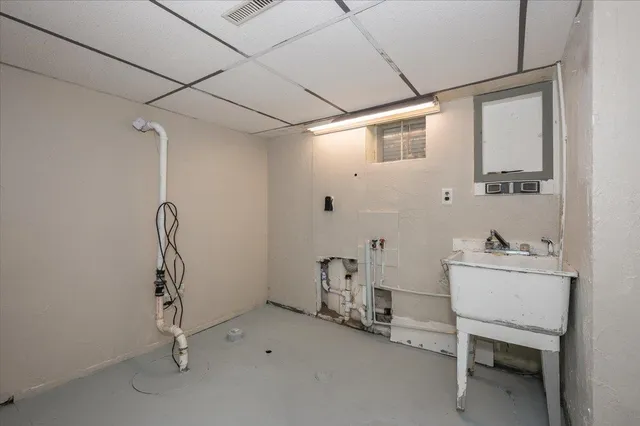 $195,000 | 2004 Lamborn Avenue, Superior, WI 54880